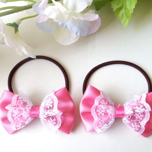 リボンヘアゴム 2個セット 濃いピンクサテン レース付 超キュート
