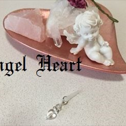 Angel Heart　ハート水晶　スマホピアス　イヤホンジャック 1枚目の画像