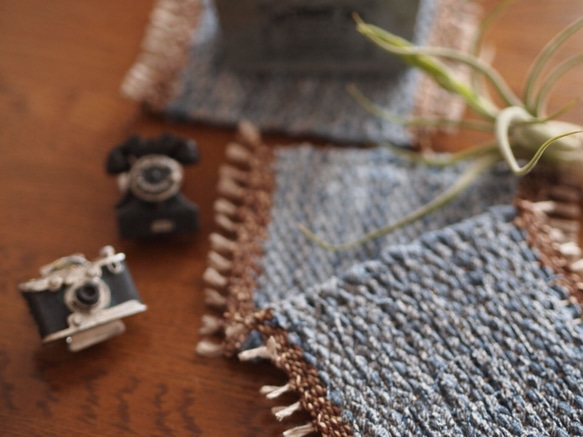 お手持ちのジーンズで作る裂き織りミニマット(受注製作)¥5000〜 1枚目の画像
