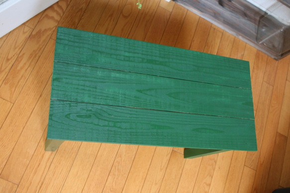 ちょっと大きめ木製ベンチ　グリーン（即納可） 4枚目の画像
