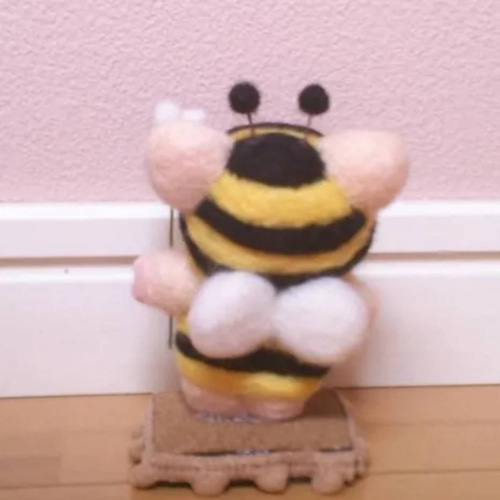 ✿羊毛フェルト✿オレンジ✿ぶたさん✿soda✿ ☆HONEY BEE☆ブタ