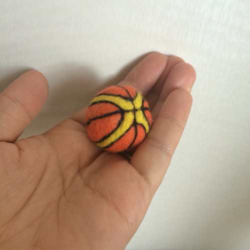 アイスクリームストラップ(バレーボール) - メルカリ フェルト