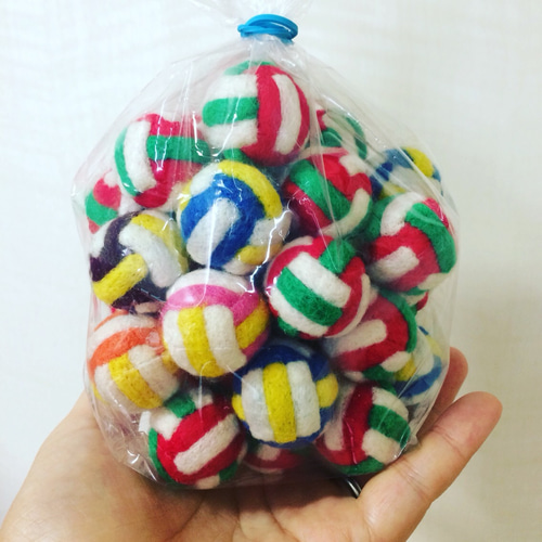 🏐バレーボール お守り フェルト ストラップ の通販 by Karina's