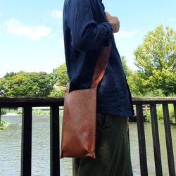 免運費真皮單肩包斜挎包 [肩袋] 棕色深棕色織物單肩包 KAKURA 第2張的照片