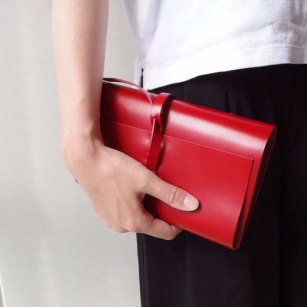 KAKURA【紐巻きバイブルシステム手帳 4点セット】レッド 白糸 手縫い 牛革 名入れ刻印可