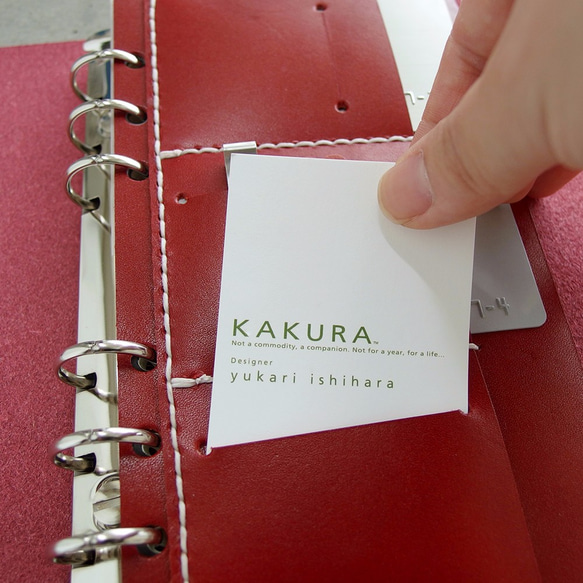 KAKURA【紐巻きバイブルシステム手帳 4点セット】レッド 白糸 手縫い 牛革 名入れ刻印可 5枚目の画像