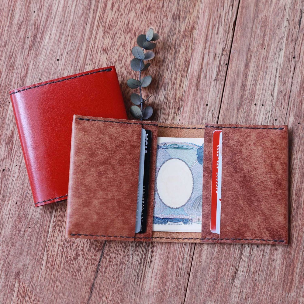 【二つ折りウォレット slim】KAKURA 牛革 札入れ カード収納 コンパクト 軽量 手縫い 名入れ刻印可
