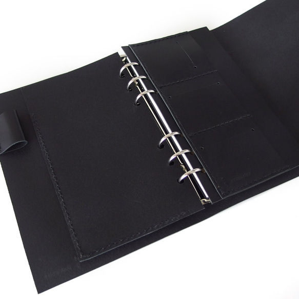 KAKURA [繫繩聖經系統筆記本，4 件套] 黑色，黑線，手工縫製，牛皮，可刻名 第4張的照片
