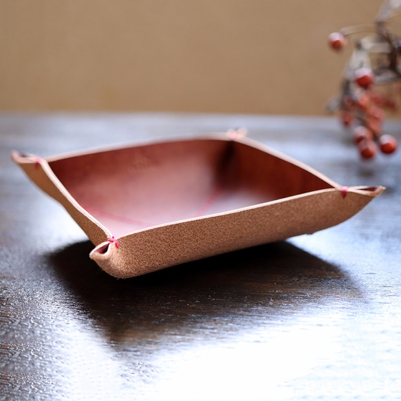 KAKURA [Leather Tray Square 3 Size Set] Antique Brown Red Thread 第5張的照片