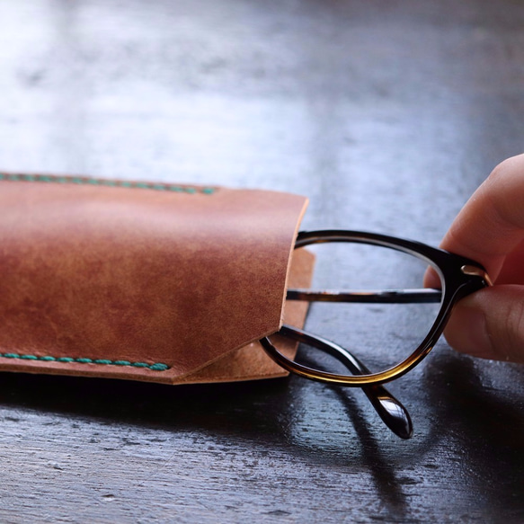 KAKURA [Leather Tray Pen &amp; Glasses/Glasses Case waniguchi] 綠 第6張的照片