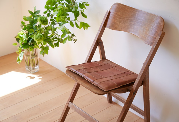 栃木レザー　ヌメ革クッション・差布団／１枚革．高級サロン御用達 栃木レザー ヌメ革クッション・差布団／1枚革．高級サロン御用達