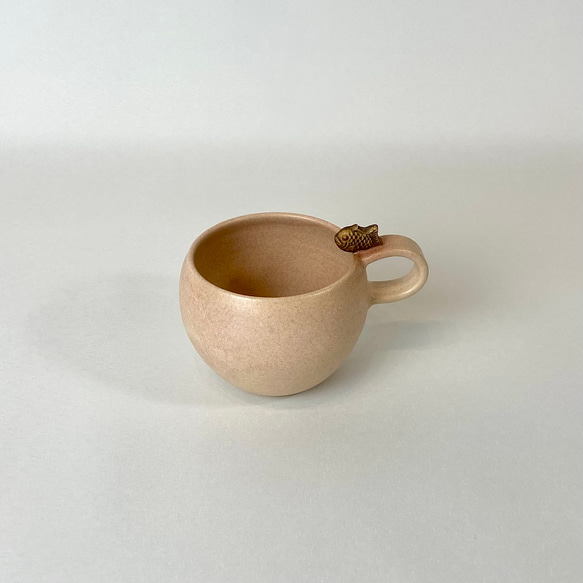 【受注制作品】タイヤキのコーヒーカップ（ベージュ） 2枚目の画像