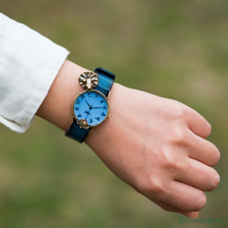 蓮花，美麗的手錶 M 柔和的藍色江戶人物 第1張的照片