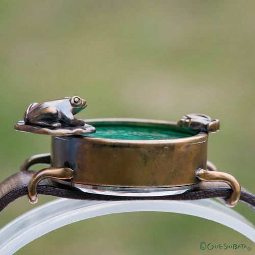 蓮、きれいね腕時計廉Mエメラルドグリーン 江戸文字 腕時計 カエルの