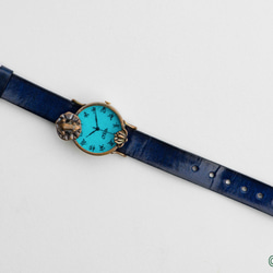 蓮花，漂亮整潔的手錶仁M藍色江戶人物 第3張的照片