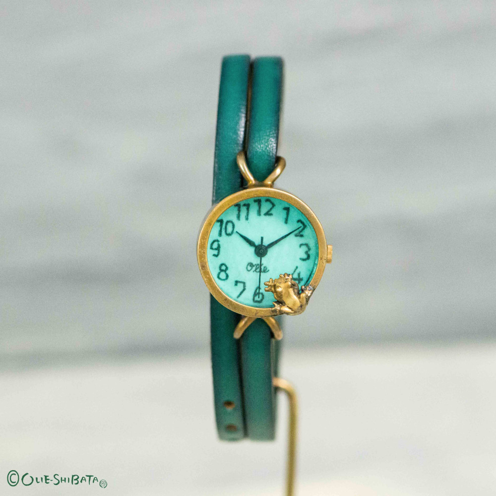 池をのぞく蛙腕時計ラムネSS