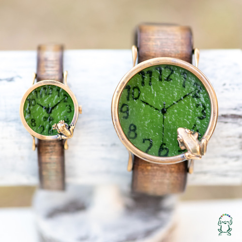 クリーマ限定商品】池をのぞくカエル腕時計LとSオリーブグリーン