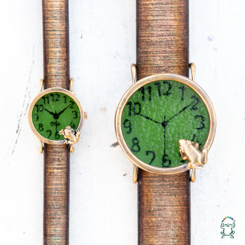 クリーマ限定商品】池をのぞくカエル腕時計LとSオリーブグリーン