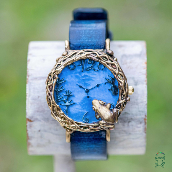 青蛙手錶 M 淡藍色，讓你想像金魚一樣優雅地游泳 第1張的照片