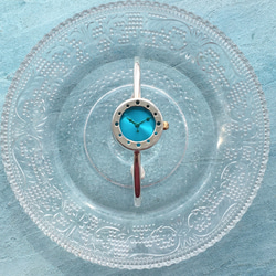 晴れやかブルーのバングル型腕時計S青 2枚目の画像