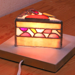 ケーキケース　ステンドグラスオブジェ 2_425b7a370b2f430cc74147a80e0c