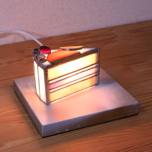 ステンドグラスのショートケーキ型ランプ小 スタンドライト