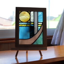 「窓辺の月？太陽？」ステンドグラスで作った可愛いミニパネルです 4枚目の画像