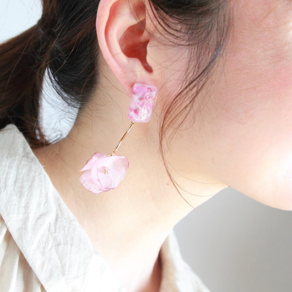 ❁﻿Square pinkくすみカラーの耳飾り❁﻿ピアス 2枚目の画像