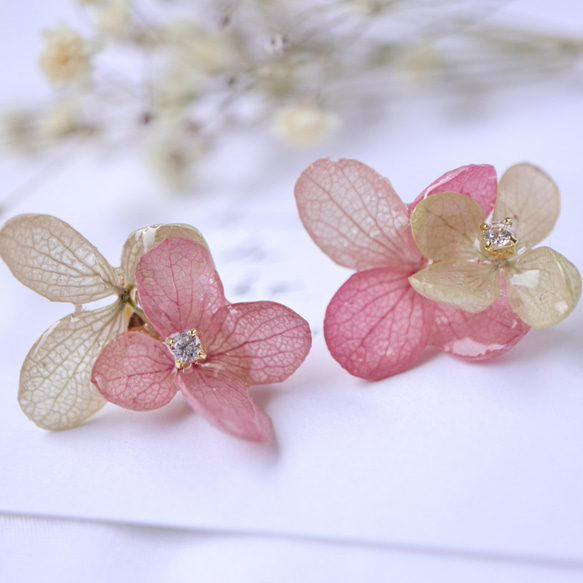 ❁﻿Color of hydrangea❁﻿﻿ニッケルフリーピアス 5枚目の画像