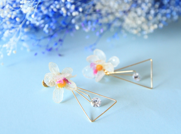 cristal triangle flower ピアス 5枚目の画像