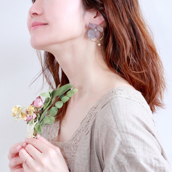 ❁アンティークカラー紫陽花と淡水パールの耳飾り﻿ピアス❁﻿ 4枚目の画像