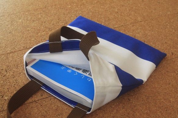 青ボーダーのミニトート(Blue border mini tote bag) 2枚目の画像