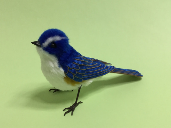 ルリビタキとウソ　木彫りの野鳥　 　　ありがとう358さま専用品 ルリビタキとウソ 木彫りの野鳥 ありがとう358さま専用品