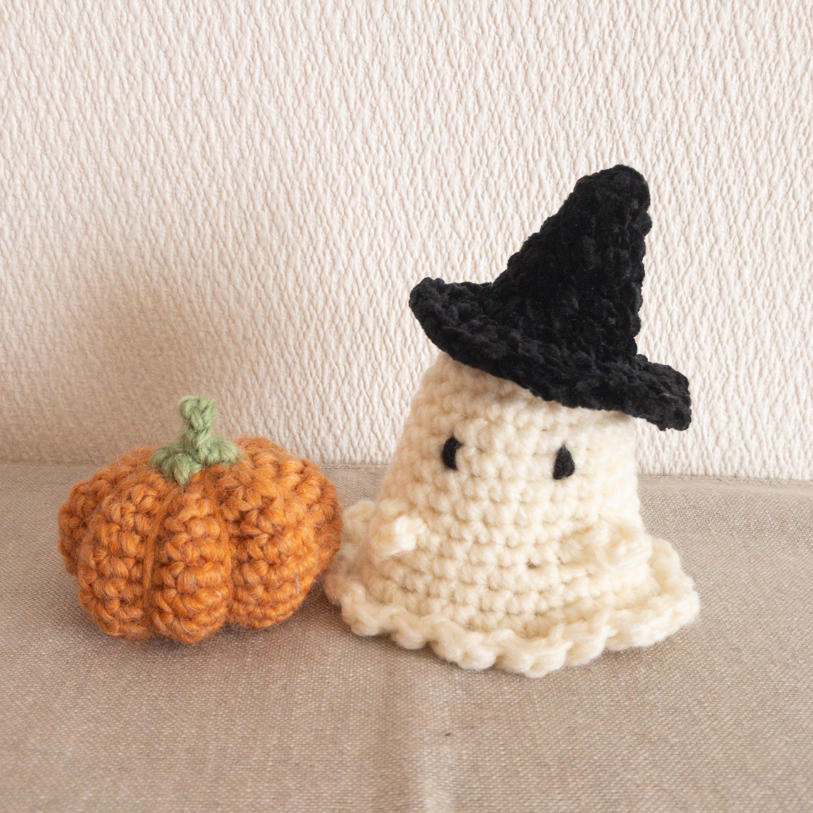 ハンドメイド 毛糸ハロウィン おばけとかぼちゃ 通販 ハロウィン ガーランド 壁面飾り 魔女帽子のゴースト 手編み ミニチュア