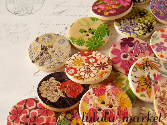木製花柄プリントボタン 30個アソートパック 2枚目の画像