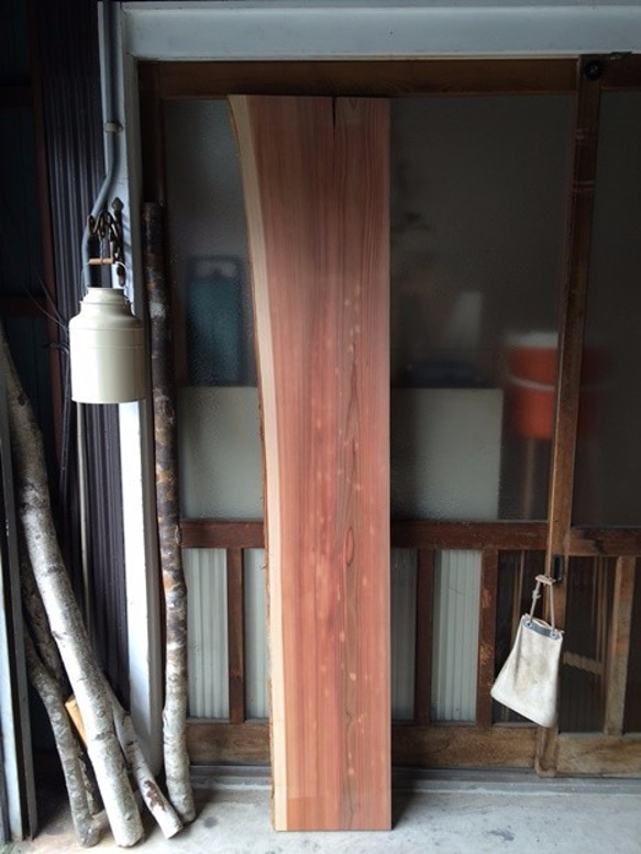 【送料無料】飛騨の天然木 『杉材』DIY・台や造作用など木材・板材yan-039 1枚目の画像