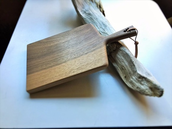 ブラックウォールナット材 cuttingboard （まな板）　his-192 1枚目の画像
