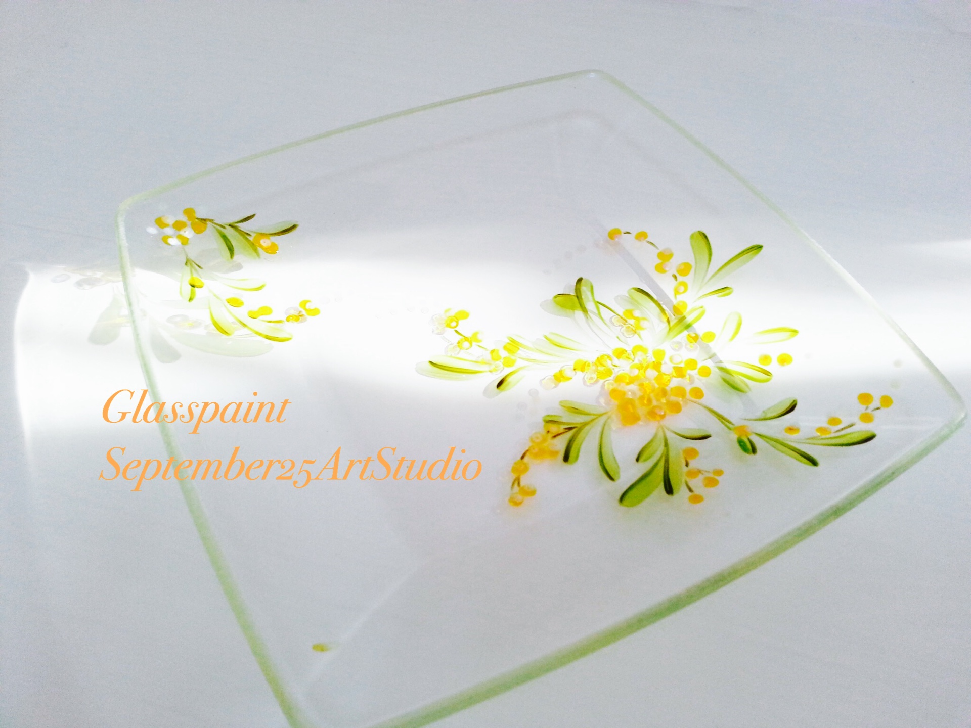 《母の日ギフト》Creema限定【ミモザ】名入れ・記念日・感謝のメッセージプレート1つ｜両親贈呈品・両親への記念品