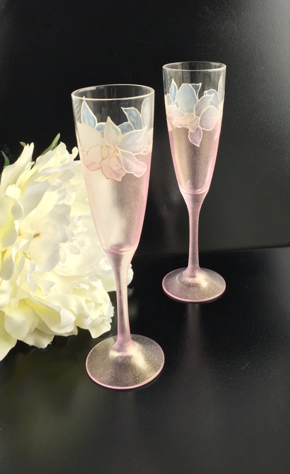 春の花【蘭】香り立つ蘭シンビジュウム　シャンパングラス1個｜結婚祝い・両親へのプレゼント・母の日ギフト・誕生日プレゼント