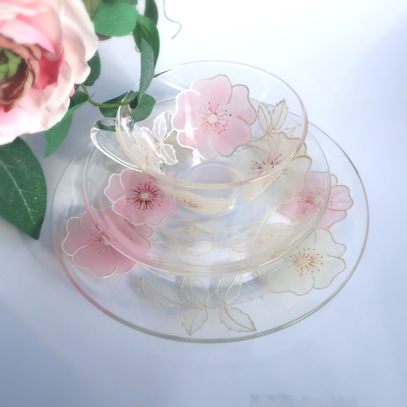 [母親節禮物] Creema Limited [Rose] 玫瑰玻璃名字茶具 (1 杯托 &amp; 1 盤) 60 歲生日慶祝 第1張的照片