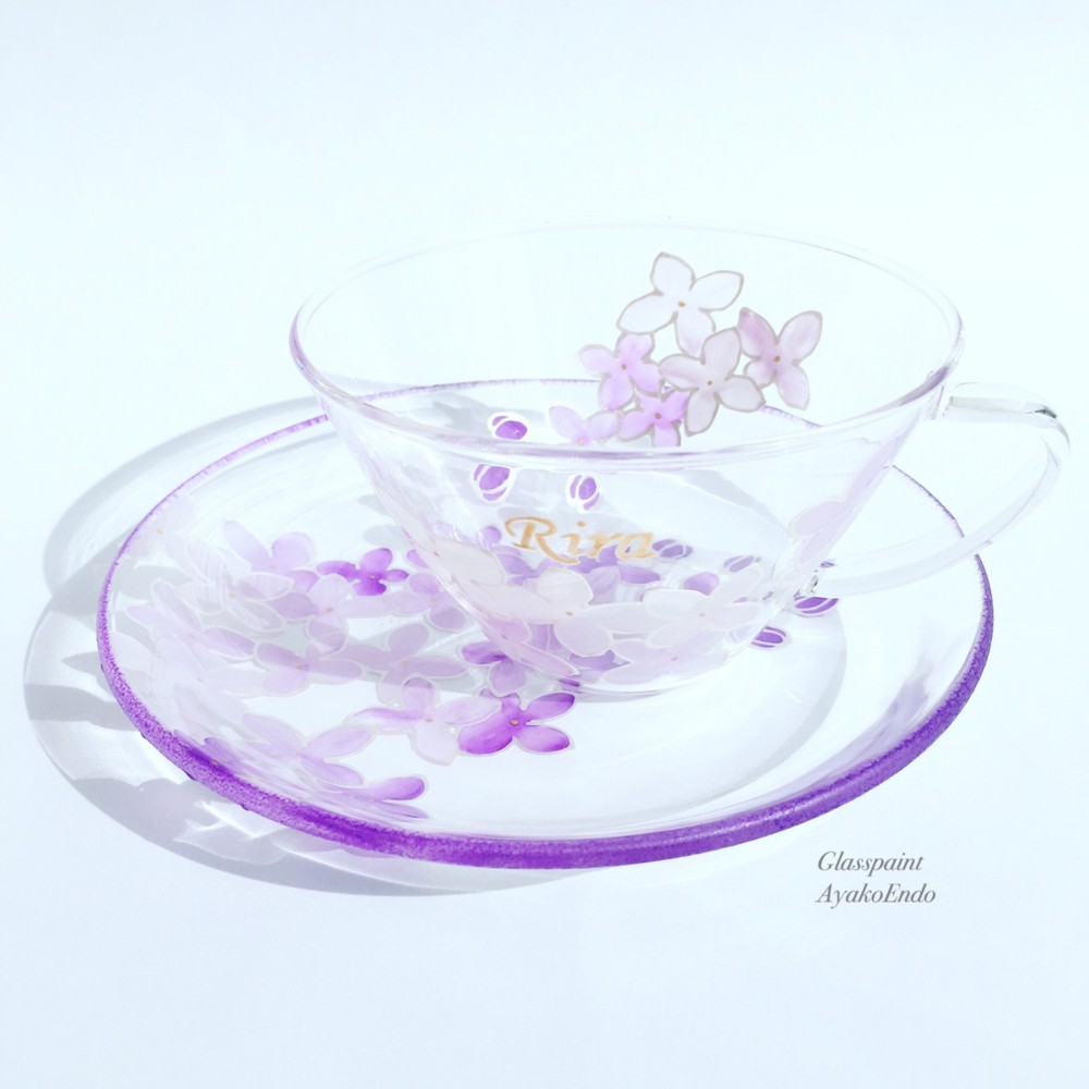 【予約販売】《母の日ギフト》花咲く名入れティーカップ【紫ライラック】｜還暦祝い・古希祝い・退職祝い・誕生日プレゼント