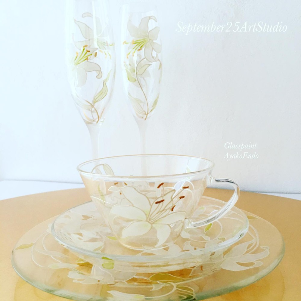 《母の日ギフト》【花咲くティーカップソーサー1つ】カサブランカ・百合・ユリ｜誕生日プレゼント・還暦祝い