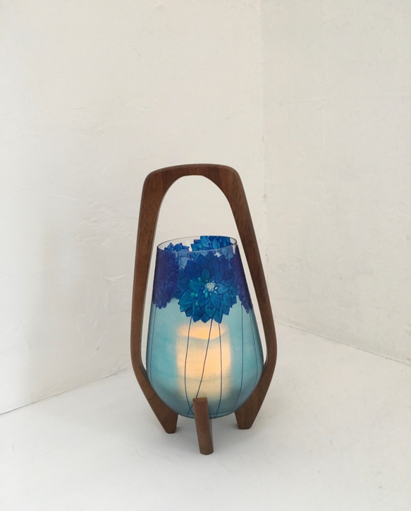 “母親節禮物”限1件【藍色大麗花】燭台（在迪拜一家室內店購買的玻璃） 第2張的照片