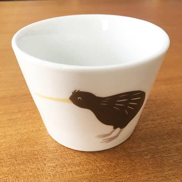 再販不可】キウイ 蕎麦猪口 ☆ そうめん 甘酒 プリンカップ 白磁 110ml