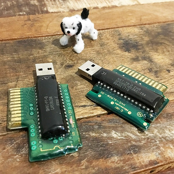 ROM型 USBメモリ 8GB 16GB ★ ゲームソフト レトロ リメイク 1枚目の画像