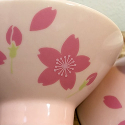 【限定SALE】桜咲く お茶碗 ★ さくら 113mm ベビーピンク 小ぶり 女性 キッズ向け 高台たかめ 4枚目の画像