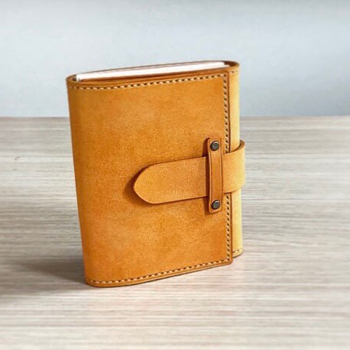 molini 財布 キャメル 二つ折り Bifold Compact Wallet - Camel – MOLINI（モリニ）オフィシャル