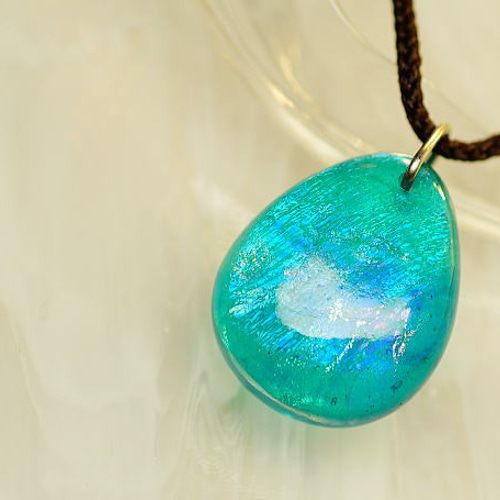 ◆限定1個◆高品質　山水玉石彫刻ペンダントコレクション 送料無料　本物保証 受注制作】 水宝玉 ネックレス・ペンダント ラフォルム ガラス