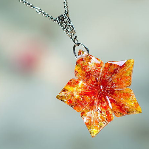 日輪の花 ネックレス・ペンダント ラフォルム ガラスジュエリー 通販