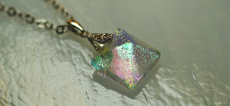 Pyramid Jewel